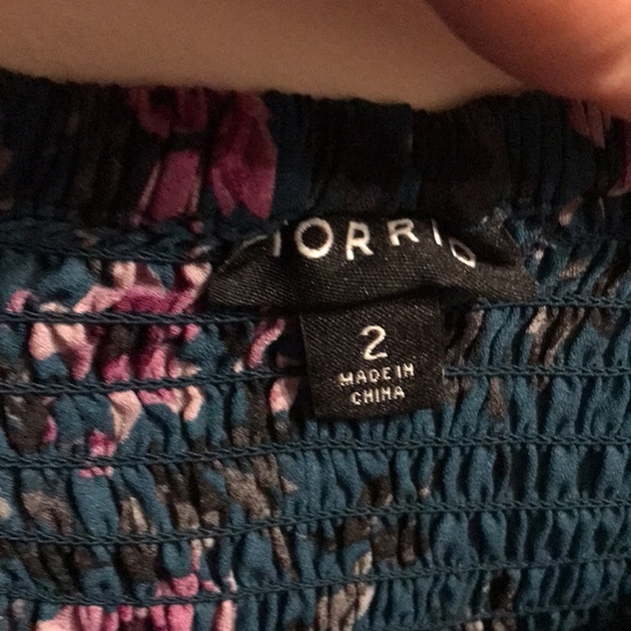 Torrid size 2 top. - Picture 8 of 8